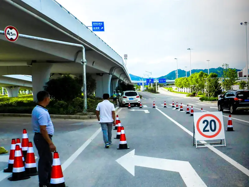 Rubber Traffic Cones Are A Bea…